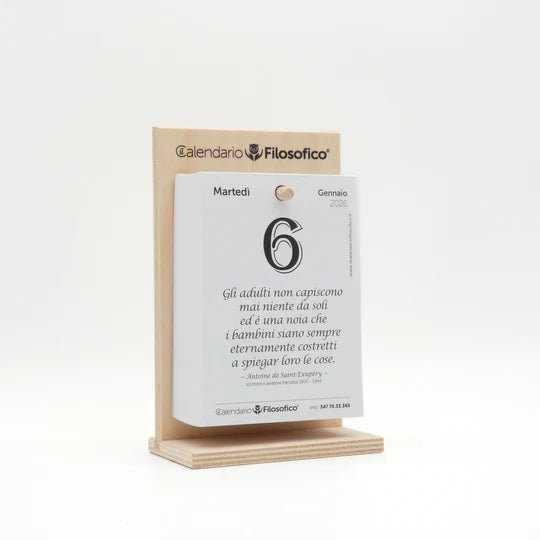 Originale Calendario Filosofico ® 2026 con supporto in legno + omaggio a sorpresa